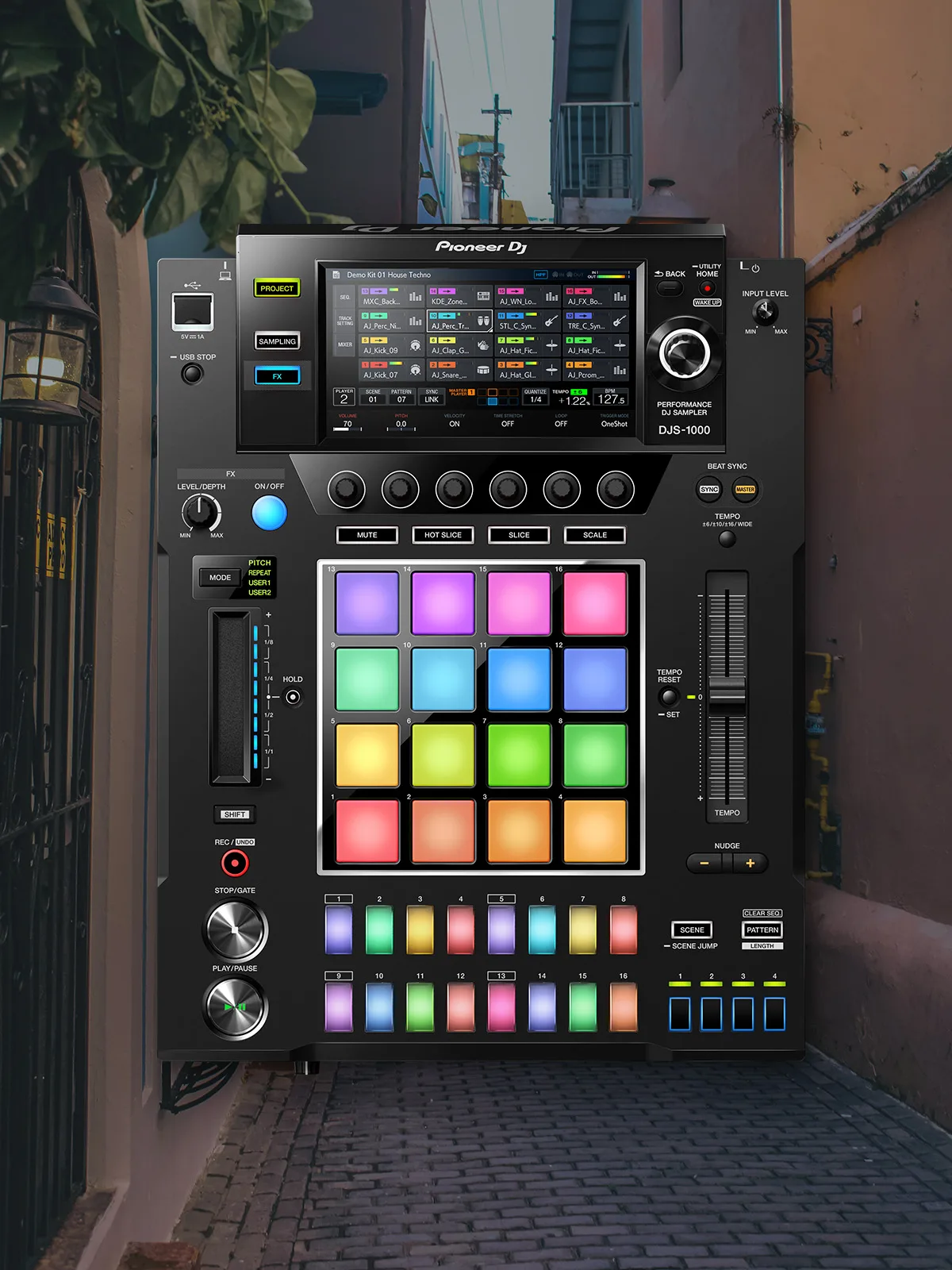 Pioneer DJS-1000 3/4 view